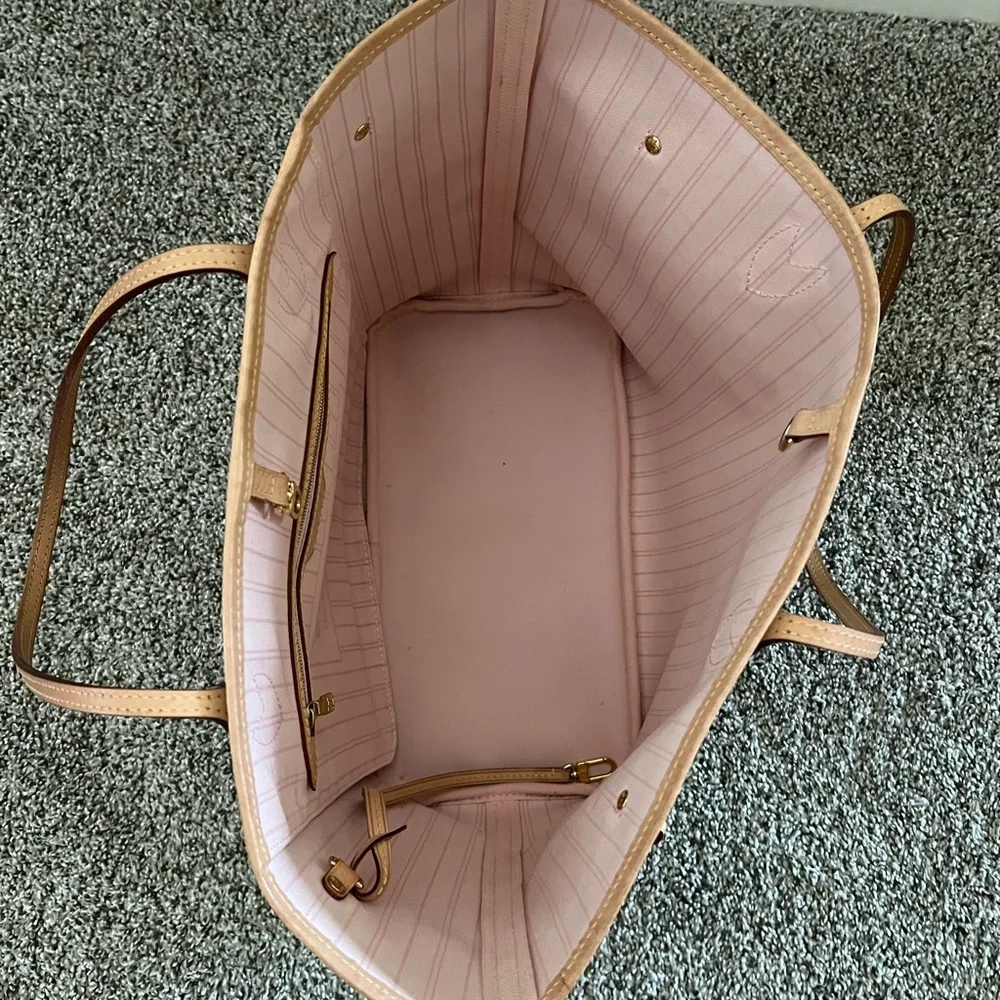 LV NeverFull MM Checkered Ballerine Pink Tote Bag - Picture 7 of 16